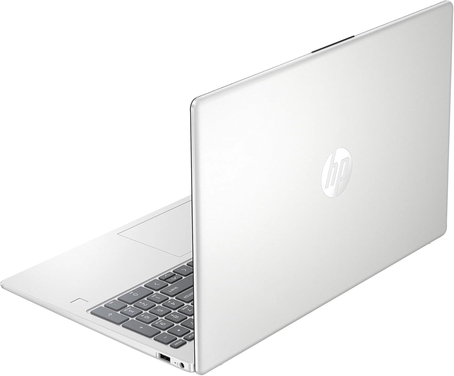 HP 15.6″ Laptop– i5 / 256GB